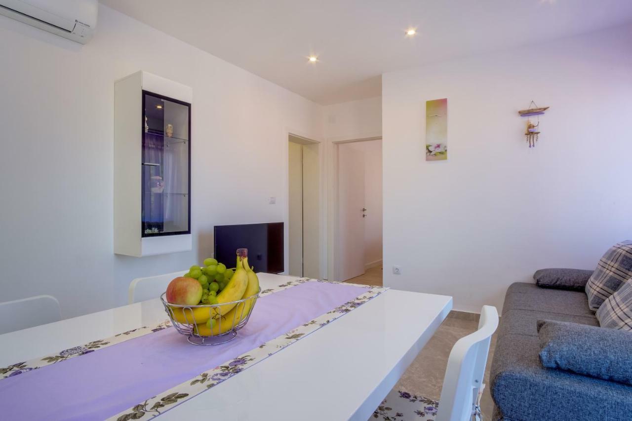 מאלי לוסיניי Apartmani Beatrice מראה חיצוני תמונה